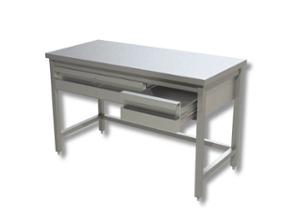 Островна работна маса с три чекмеджета, ширина 1400 мм.