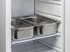Нискотемпературен хладилен шкаф, пластифициран, GN 2/1, клас C, 600 л