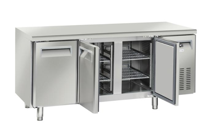 Нискотемпературна хладилна маса с 3 врати, GN 1/1 съвместима - kuhnensko.com Нискотемпературна хладилна маса с 3 врати, GN 1/1 съвместима