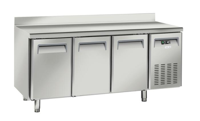 Нискотемпературна хладилна маса с 3 врати и борд, GN 1/1 съвместима - kuhnensko.com Нискотемпературна хладилна маса с 3 врати и борд, GN 1/1 съвместима