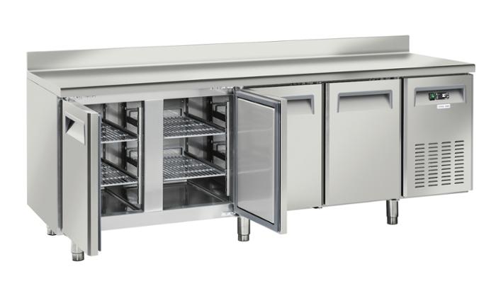 Среднотемпературна хладилна маса с 4 врати и борд, 325х410 мм съвместима, SR4200 - kuhnensko.com Среднотемпературна хладилна маса с 4 врати и борд, 325х410 мм съвместима, SR4200