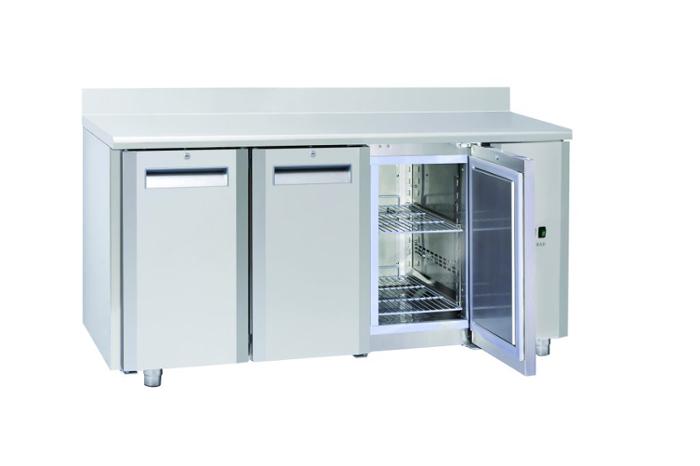 Нискотемпературна хладилна маса без компресор с 3 врати и борд, без агрегат, GN 1/1 съвместима - kuhnensko.com Нискотемпературна хладилна маса без компресор с 3 врати и борд, без агрегат, GN 1/1 съвместима