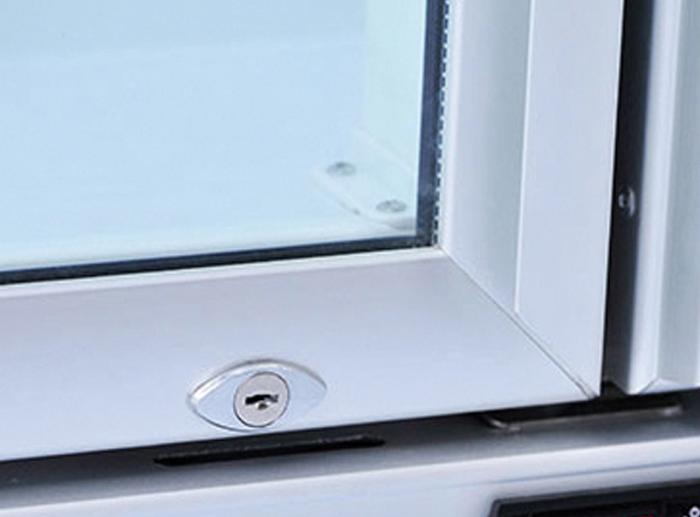 Хладилна витрина за напитки с 3 отваряеми стъклени врати, 1664 л, бяла, клас C - kuhnensko.com Хладилна витрина за напитки с 3 отваряеми стъклени врати, 1664 л, бяла, клас C